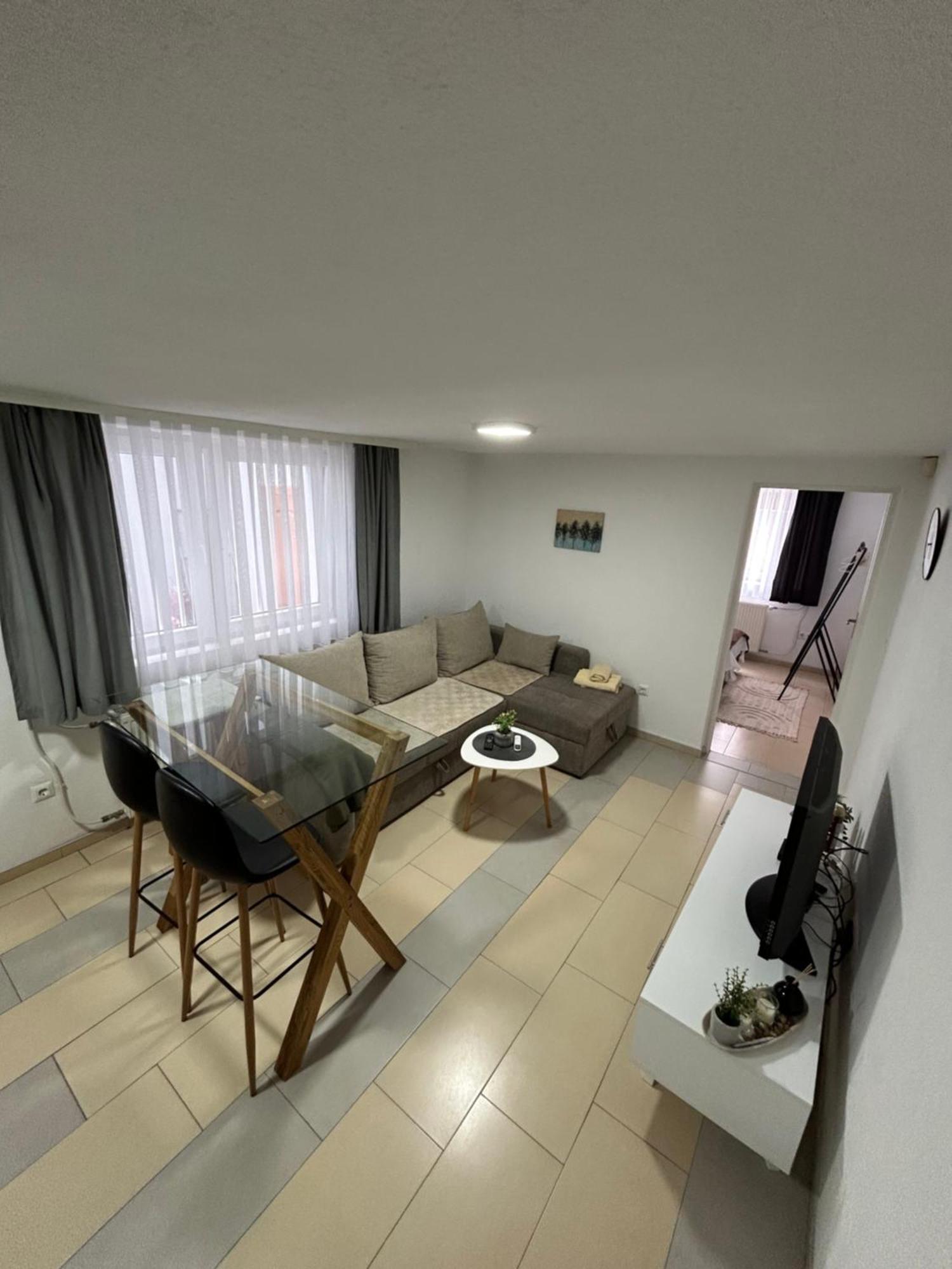 Apartmani Star Tuzla Esterno foto