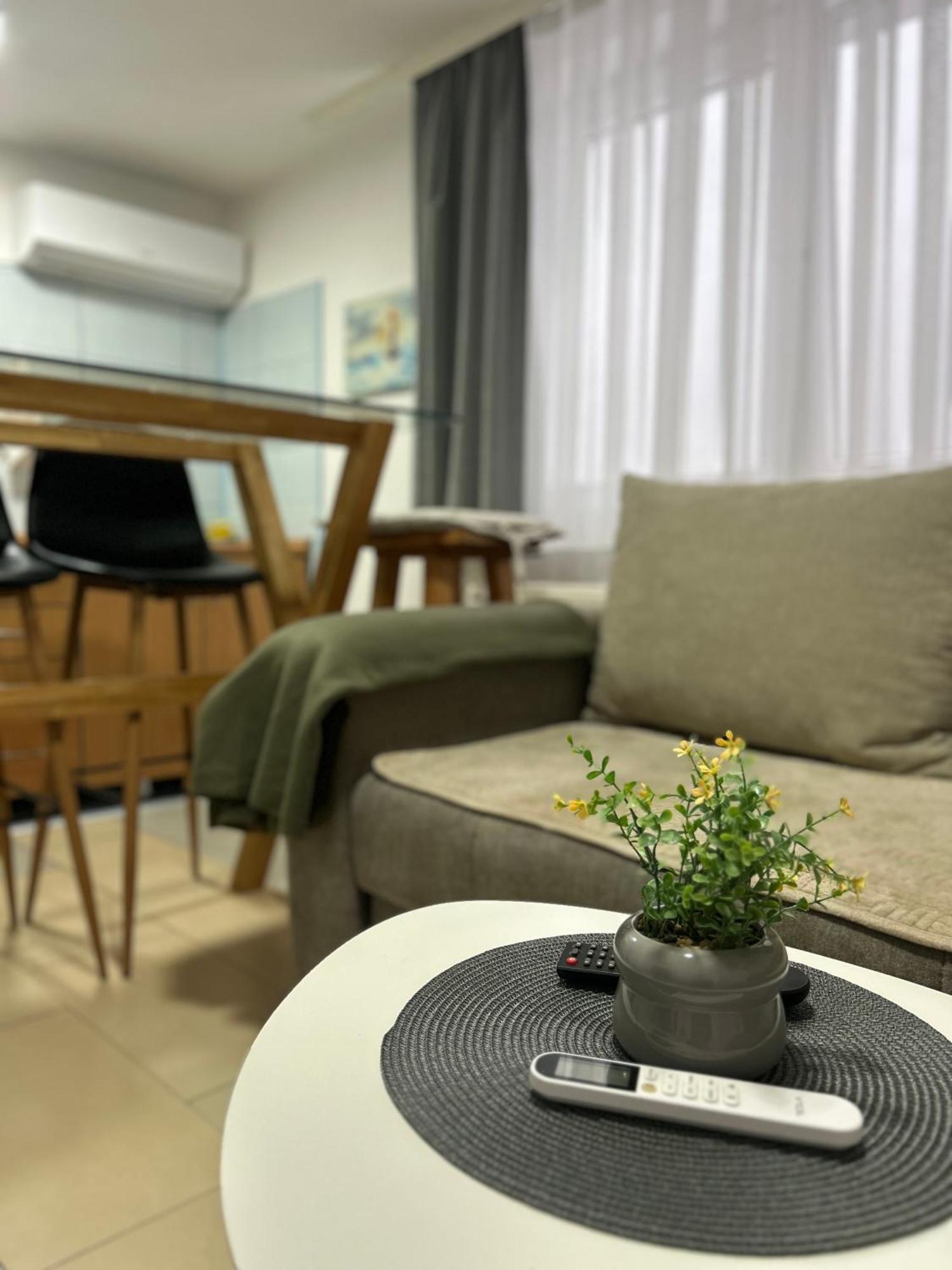 Apartmani Star Tuzla Esterno foto